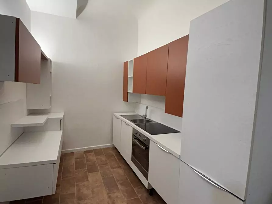 Immagine 1 di Bilocale in affitto  in Via Maggio a Firenze