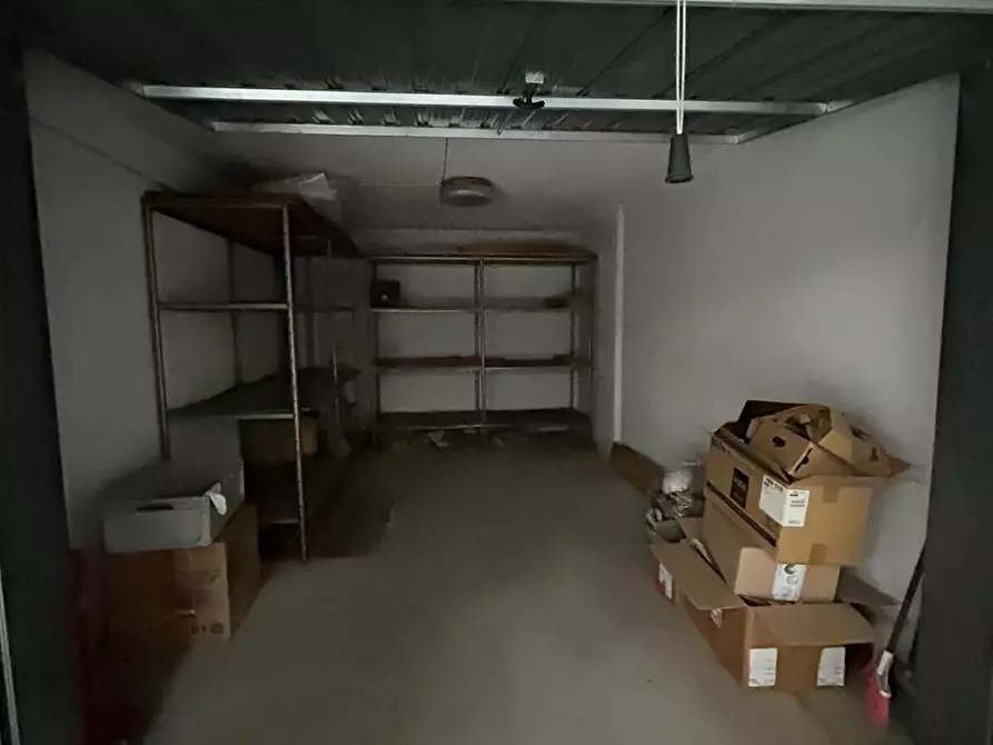 Immagine 14 di Bilocale in vendita  in Via Tifariti a Lastra A Signa