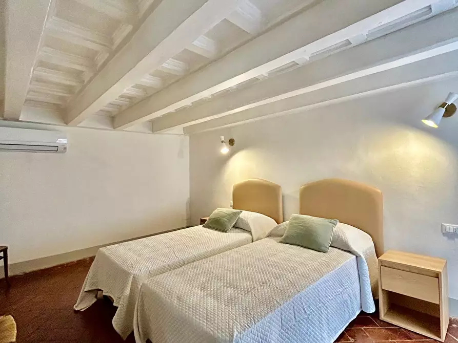Immagine 6 di Quadrilocale in affitto  in Piazza Santo Spirito a Firenze