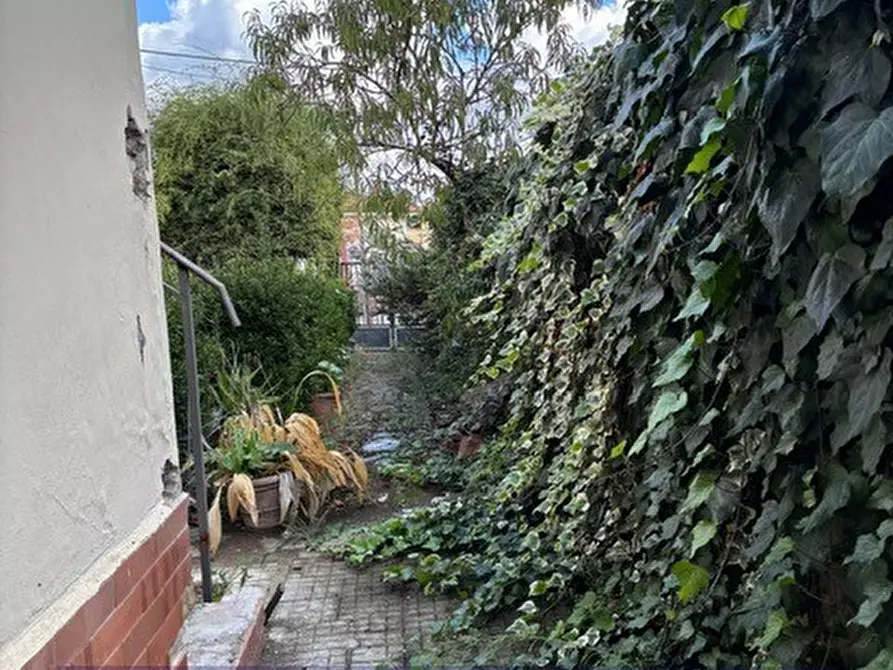 Immagine 2 di Trilocale in vendita  in Via di Montecchio a Impruneta