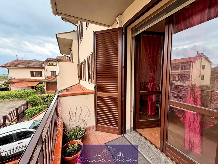 Immagine 8 di Appartamento in vendita  in Via del Giglio a Campi Bisenzio
