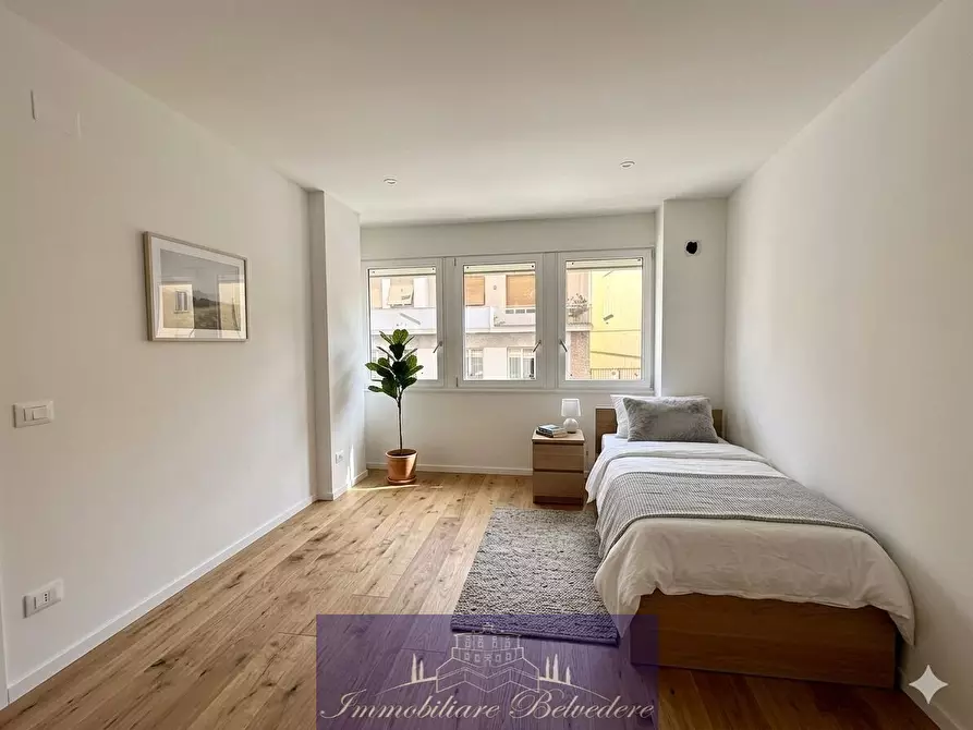 Immagine 5 di Trilocale in vendita  in Via Arnolfo a Firenze