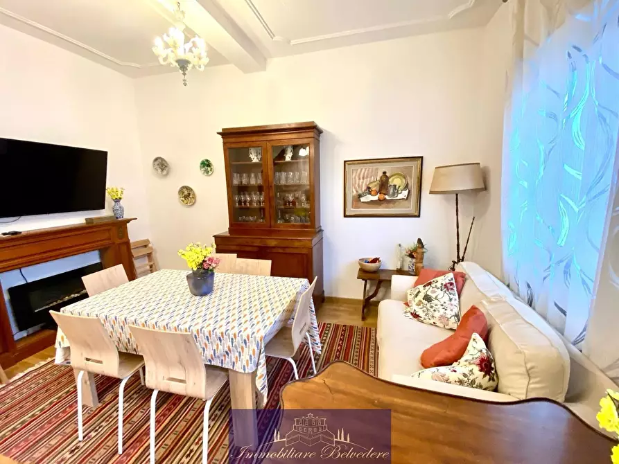 Immagine 1 di Appartamento in vendita  in Piazza Santa Caterina da Siena a Viareggio