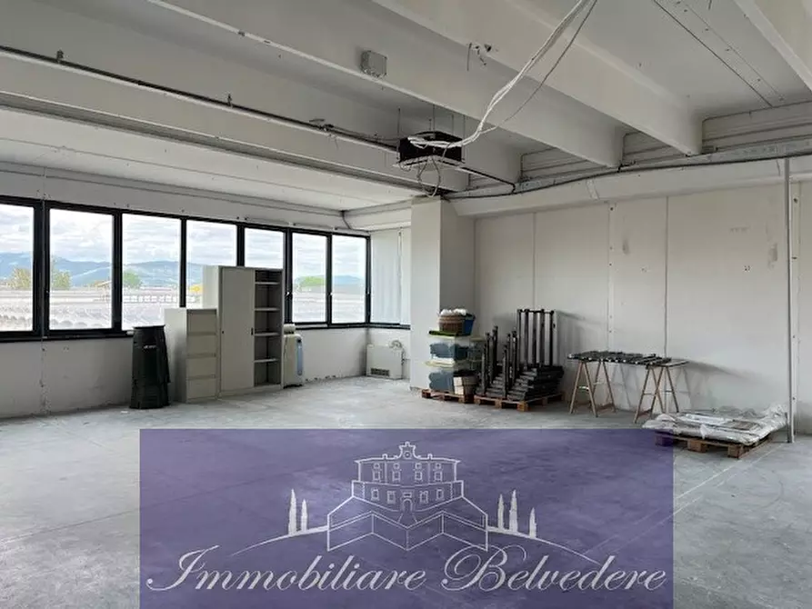 Immagine 6 di Magazzino in vendita  in Viale Europa a Scandicci