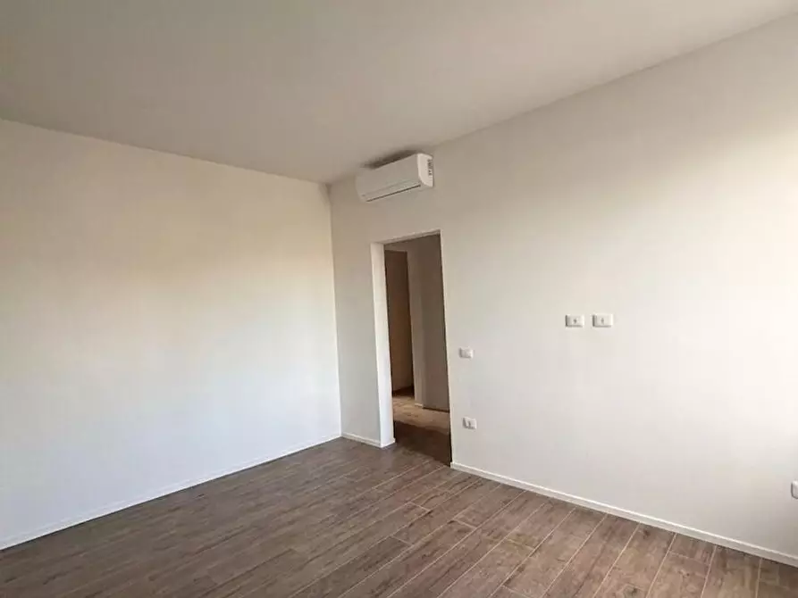 Immagine 11 di Trilocale in vendita  in Via Cremani a Firenze