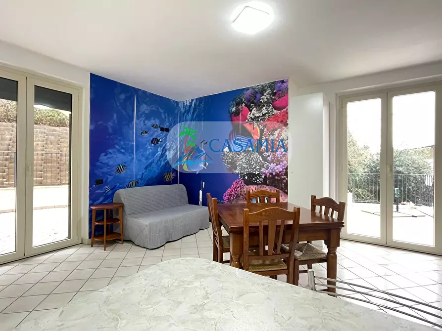 Immagine 10 di Trilocale in vendita  a Cupra Marittima