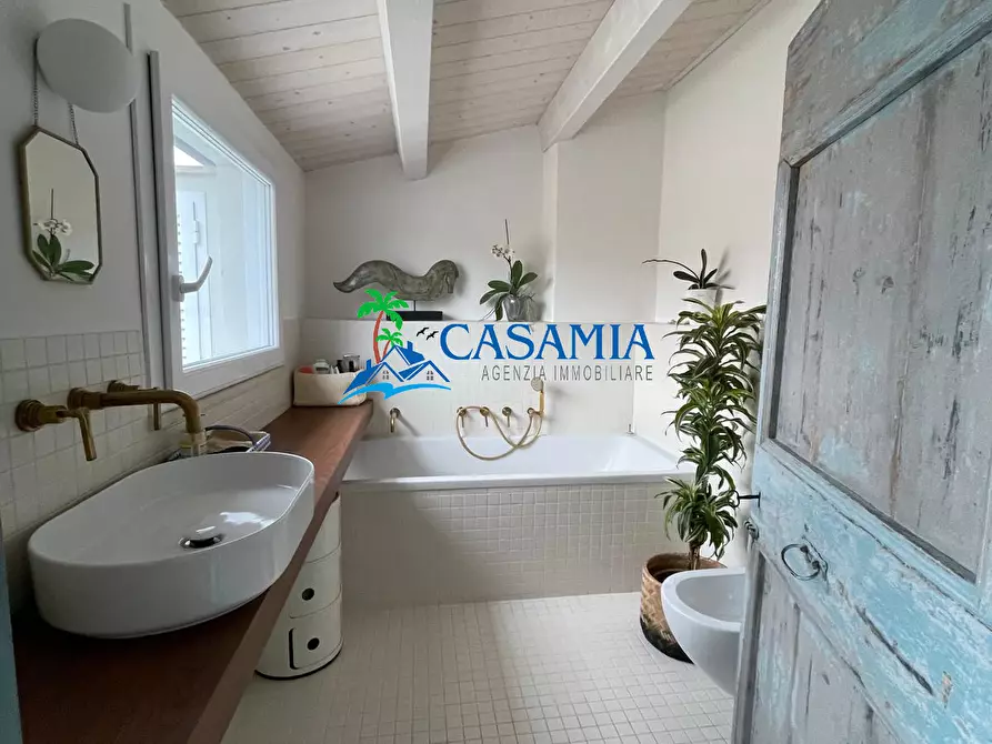 Immagine 24 di Casa indipendente in vendita  in Via Volturno 42 a San Benedetto Del Tronto