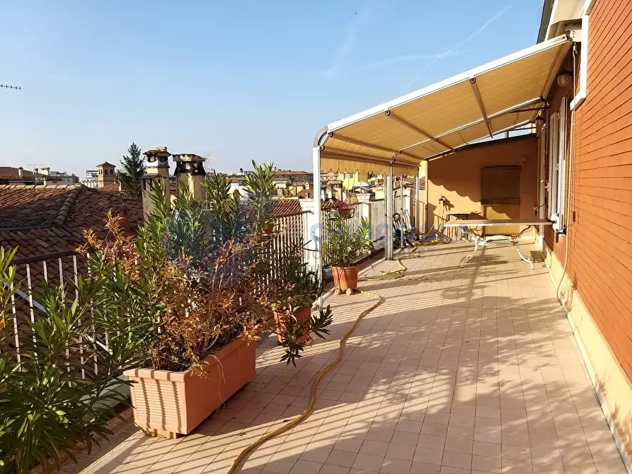 Immagine 2 di Attico in affitto  in Via del Pratello a Bologna