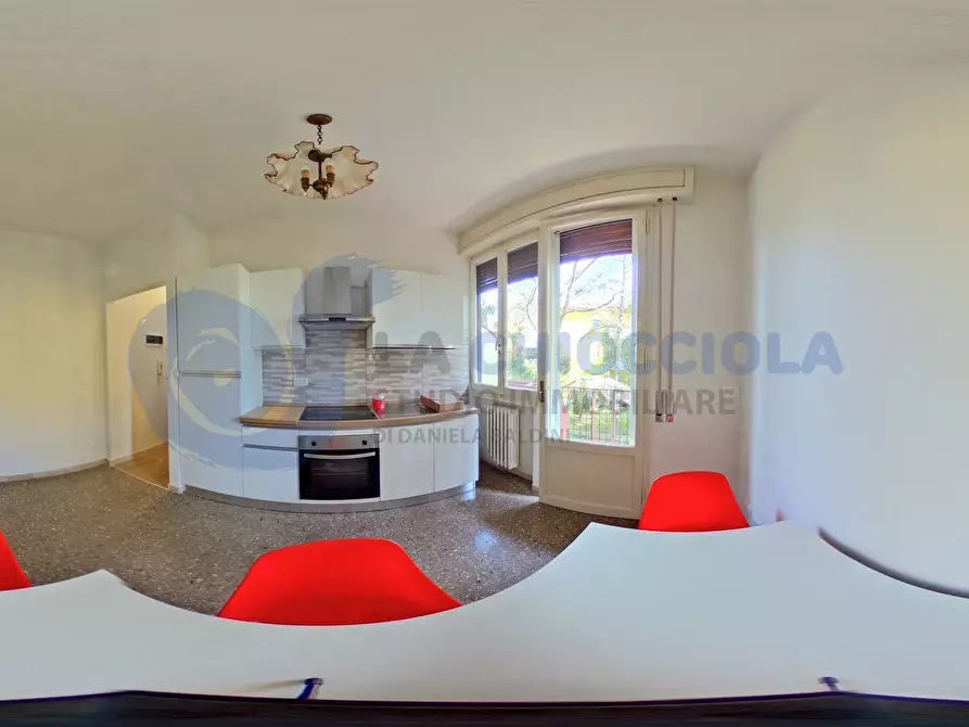 Immagine 3 di Bilocale in affitto  in Via Emilia Levante a Bologna