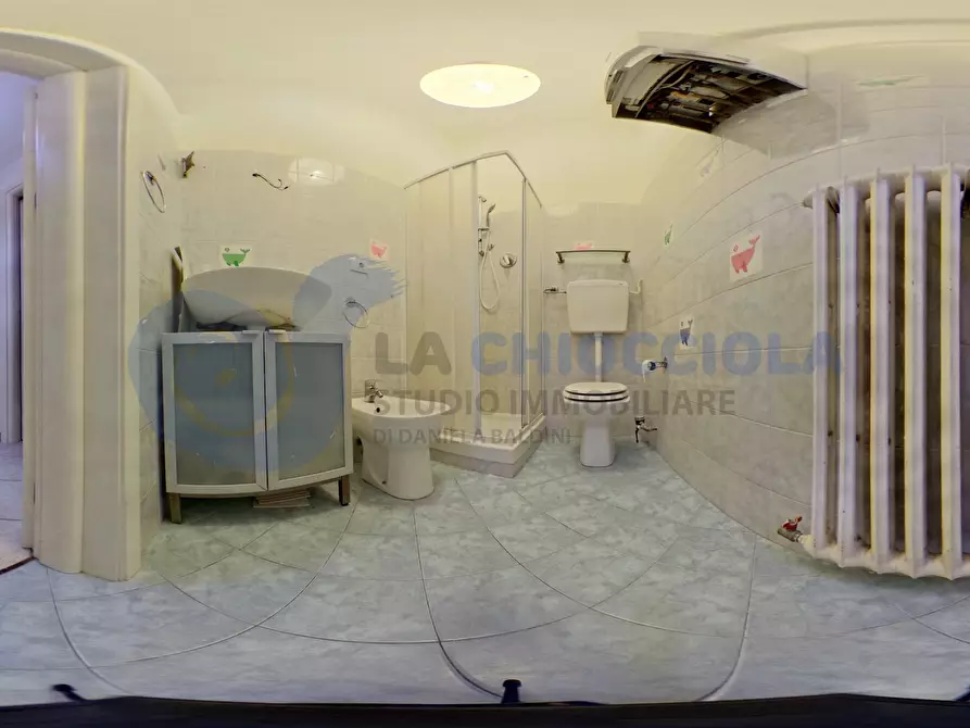 Immagine 15 di Ufficio in vendita  a Bologna