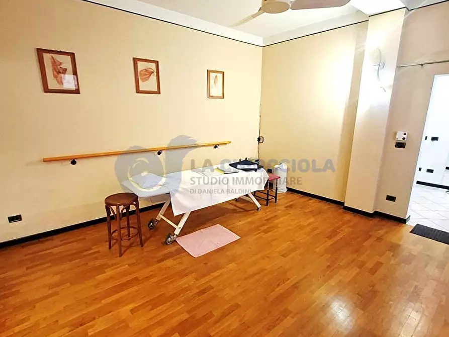 Immagine 7 di Ufficio in affitto  a Bologna