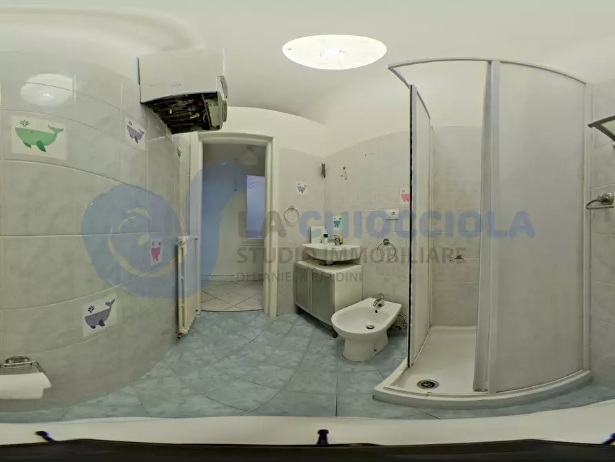 Immagine 14 di Ufficio in vendita  a Bologna