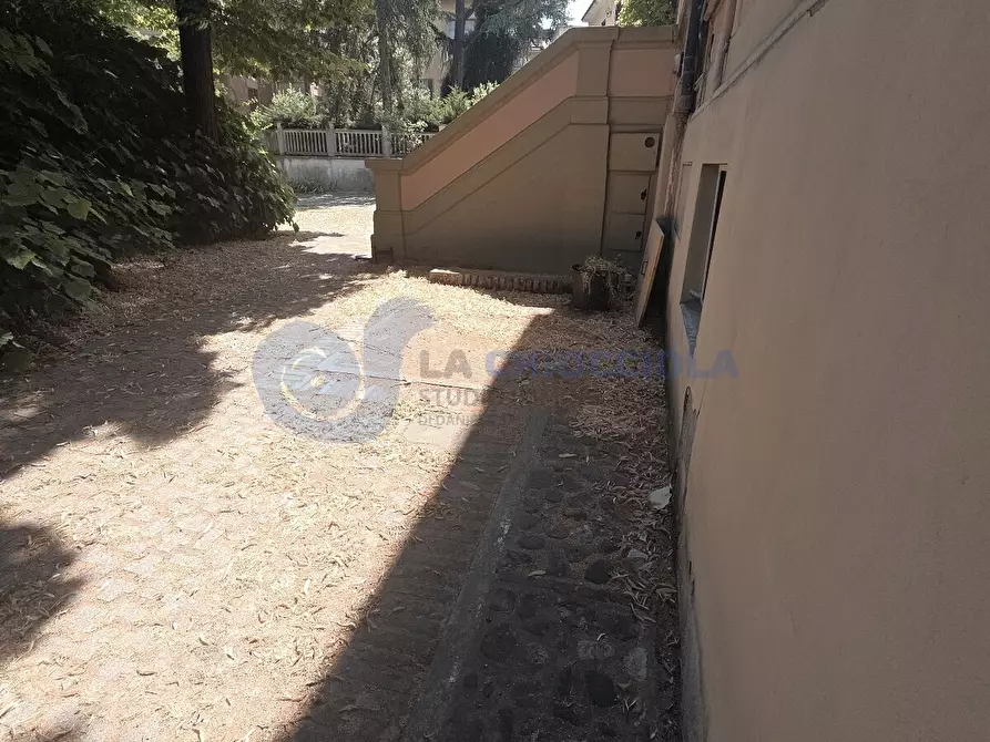 Immagine 20 di Bilocale in affitto  a Bologna