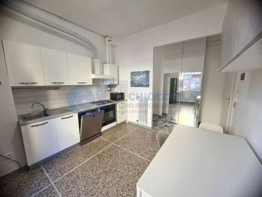 Immagine 16 di Trilocale in affitto  in VIA A. GIOVANNINI a Bologna