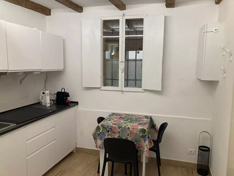 Immagine 2 di Bilocale in affitto  in Via degli Angeli a Bologna