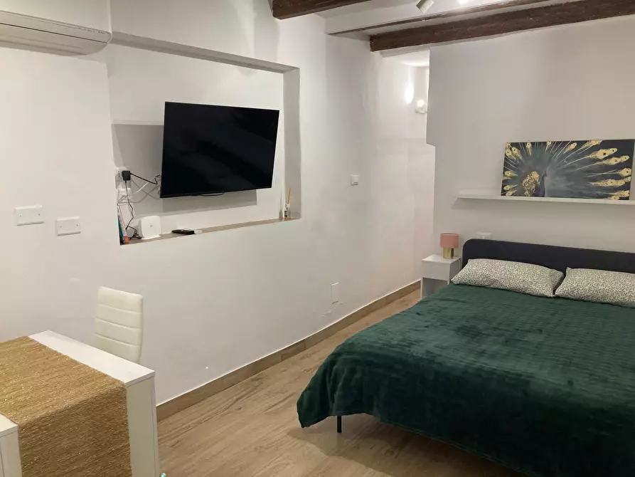 Immagine 25 di Bilocale in affitto  in Via degli Angeli a Bologna