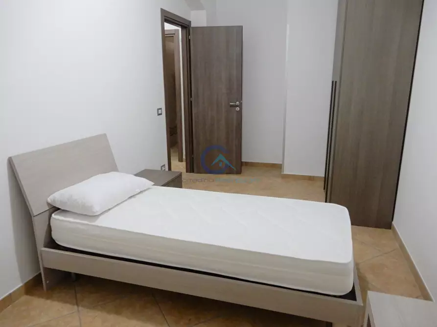 Immagine 16 di Stanza singola in affitto  a Catanzaro