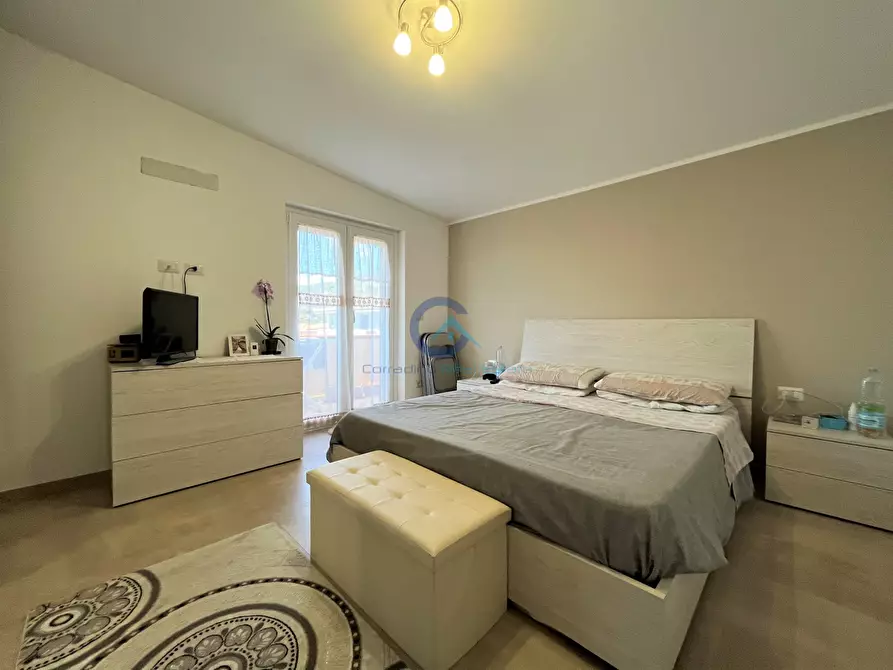 Immagine 9 di Attico in vendita  a Montepaone