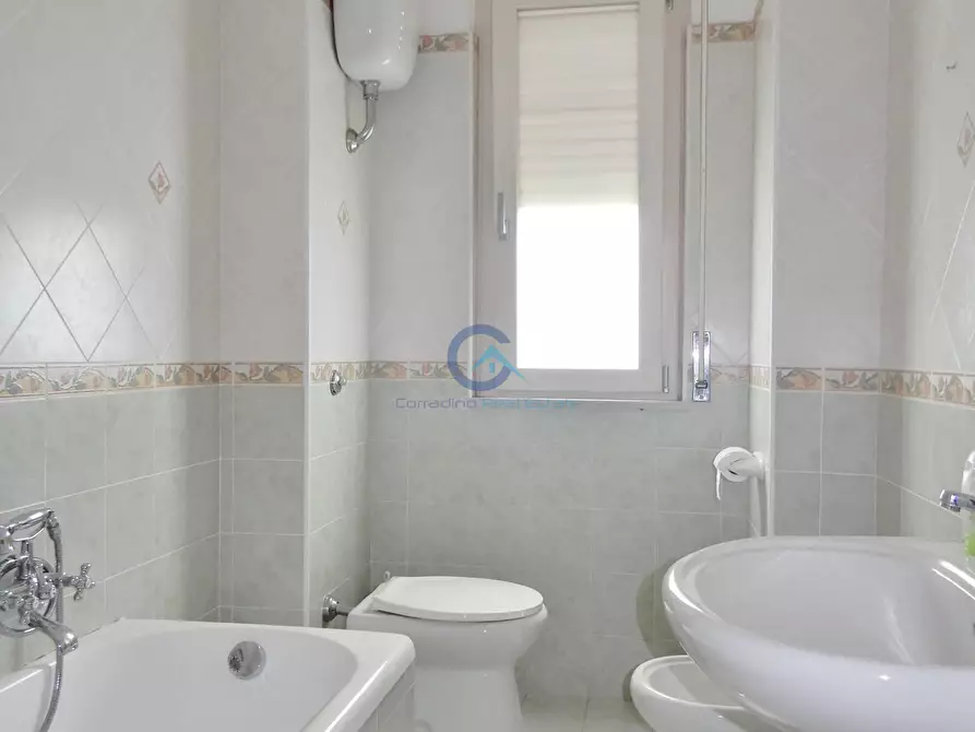 Immagine 11 di Quadrilocale in affitto  in Via Domenico Mottola d'Amato 13 a Catanzaro