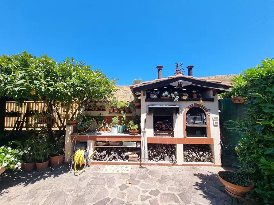 Immagine 27 di Casa bifamiliare in vendita  in Via Ugo Ortona 67 a Catanzaro