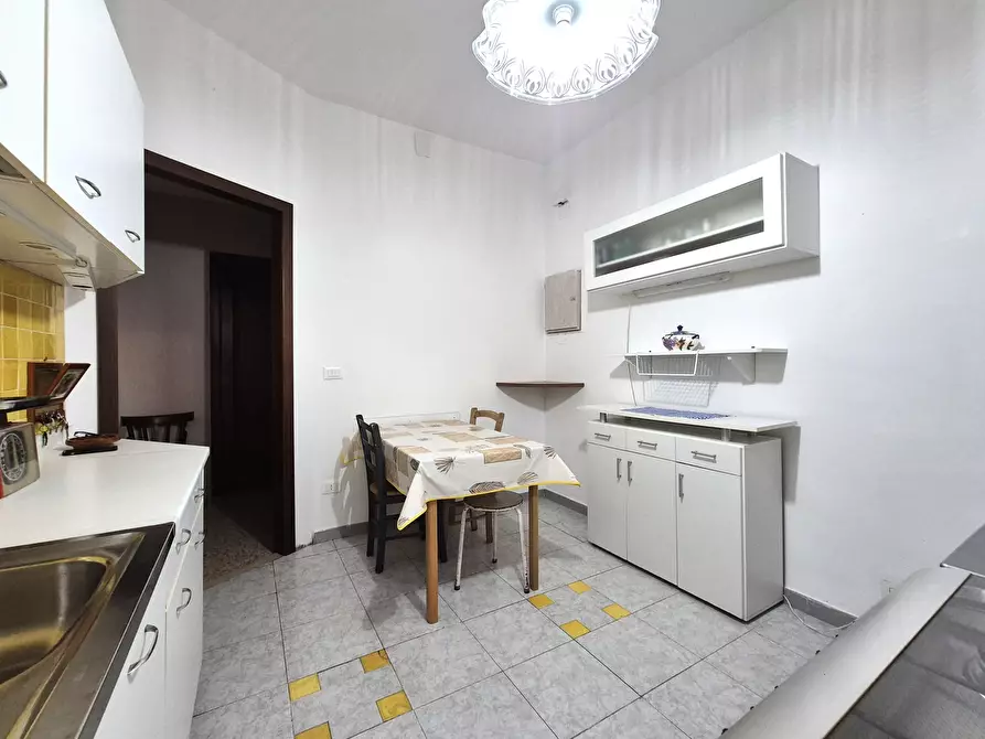 Immagine 5 di Stanza singola in affitto  a Catanzaro