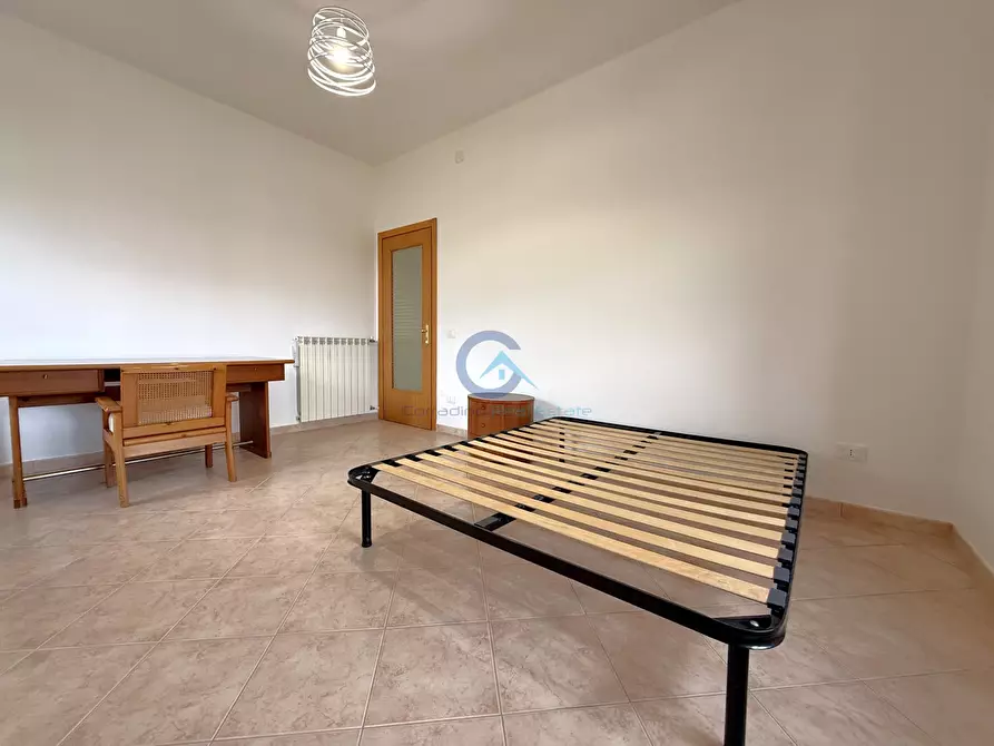 Immagine 16 di Stanza singola in affitto  a Catanzaro