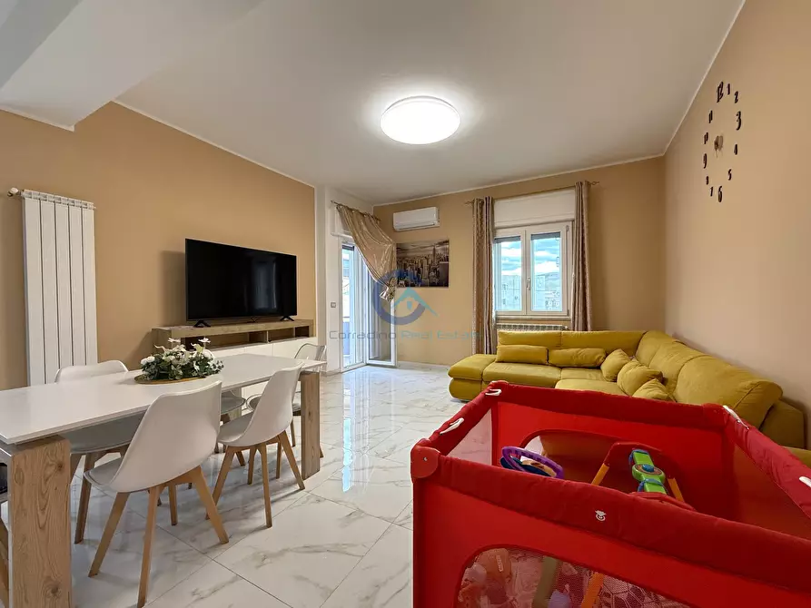 Immagine 1 di Trilocale in vendita  in via della resistenza a Catanzaro