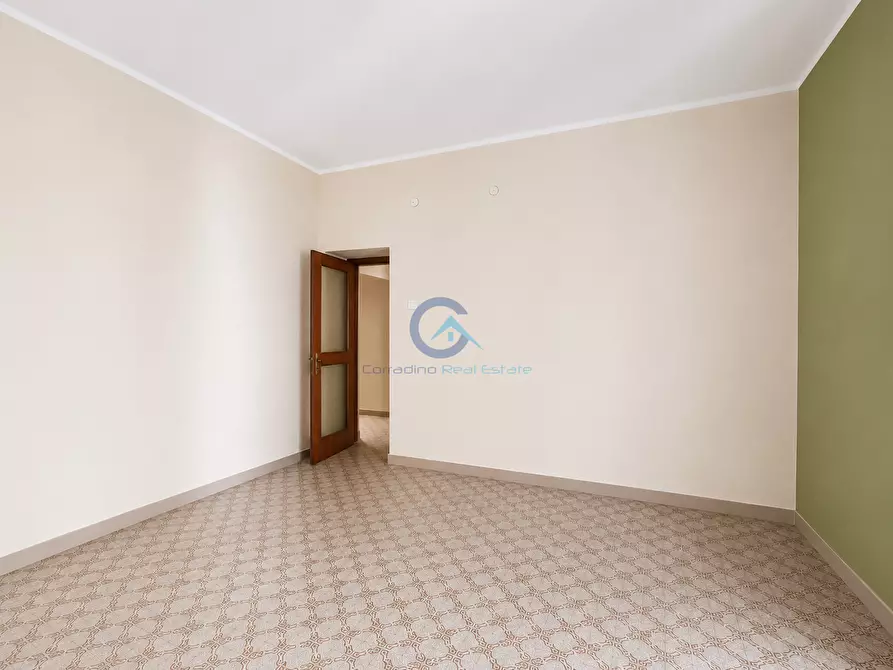Immagine 13 di Trilocale in affitto  in Via Bruno Chimirri 27 a Catanzaro