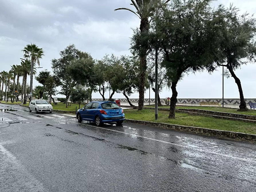 Immagine 22 di Quadrilocale in vendita  in Via Lungomare Stefano Pugliese 57 a Catanzaro