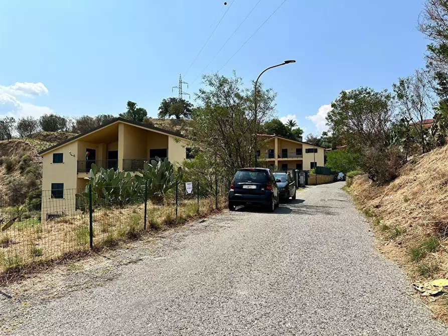 Immagine 6 di Terreno edificabile in vendita  a Montepaone