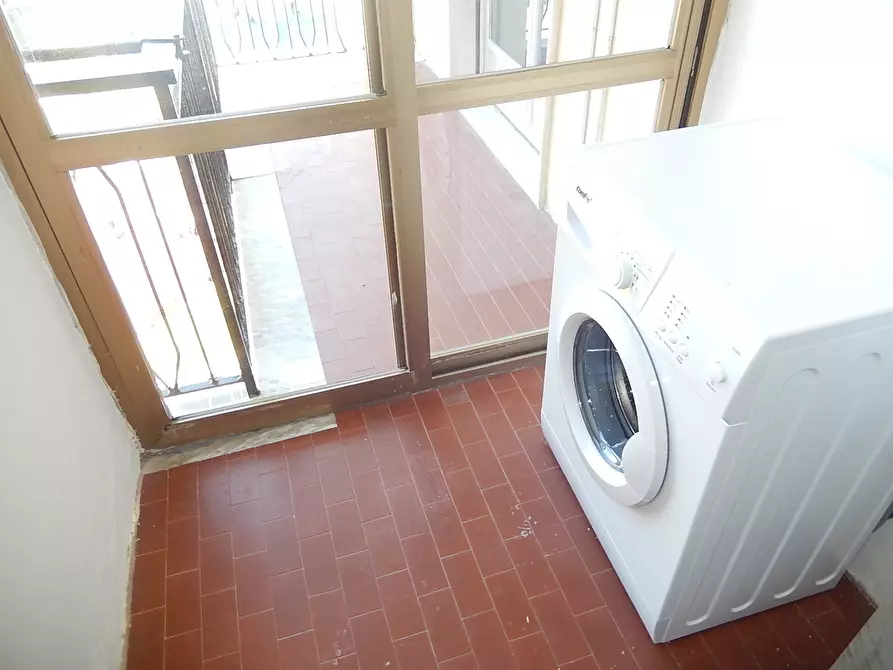 Immagine 12 di Stanza singola in affitto  a Catanzaro