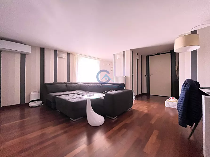 Immagine 3 di Attico in vendita  in Via delle Rose 481 a Squillace