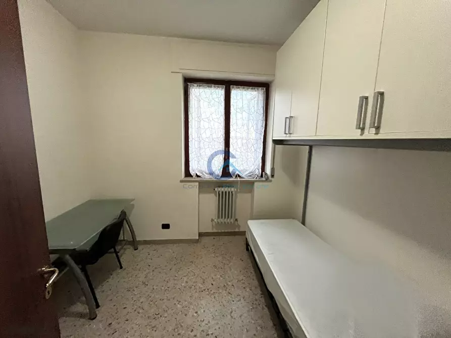 Immagine 10 di Stanza singola in affitto  a Catanzaro