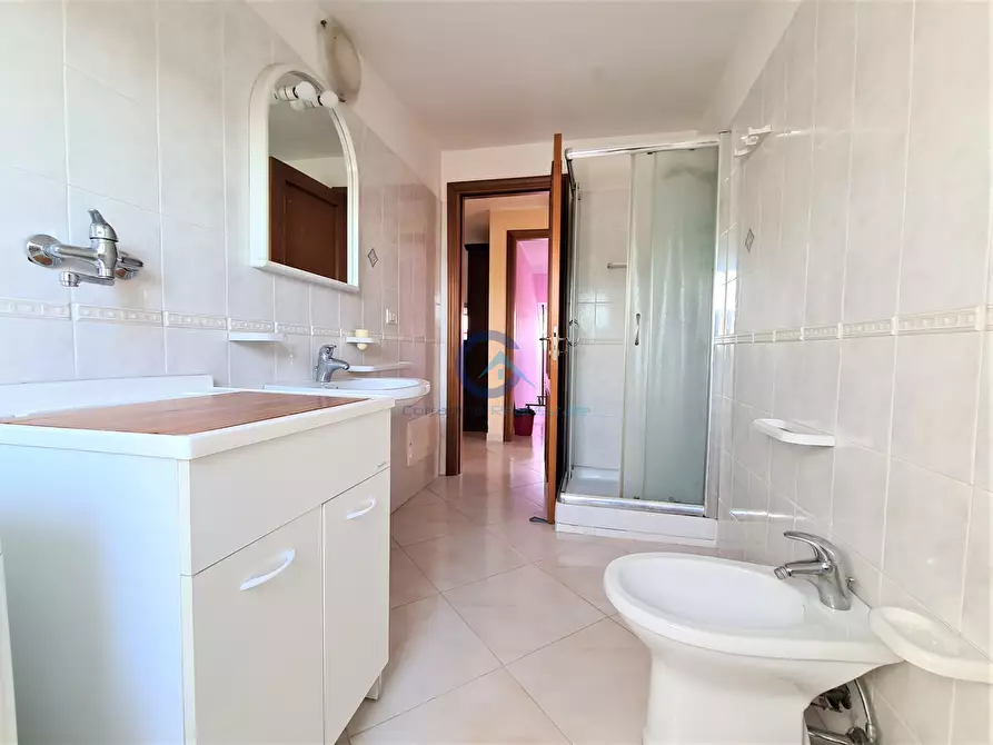 Immagine 8 di Mansarda in affitto  a Catanzaro