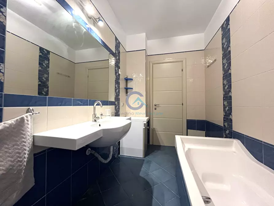 Immagine 22 di Stanza singola in affitto  a Catanzaro