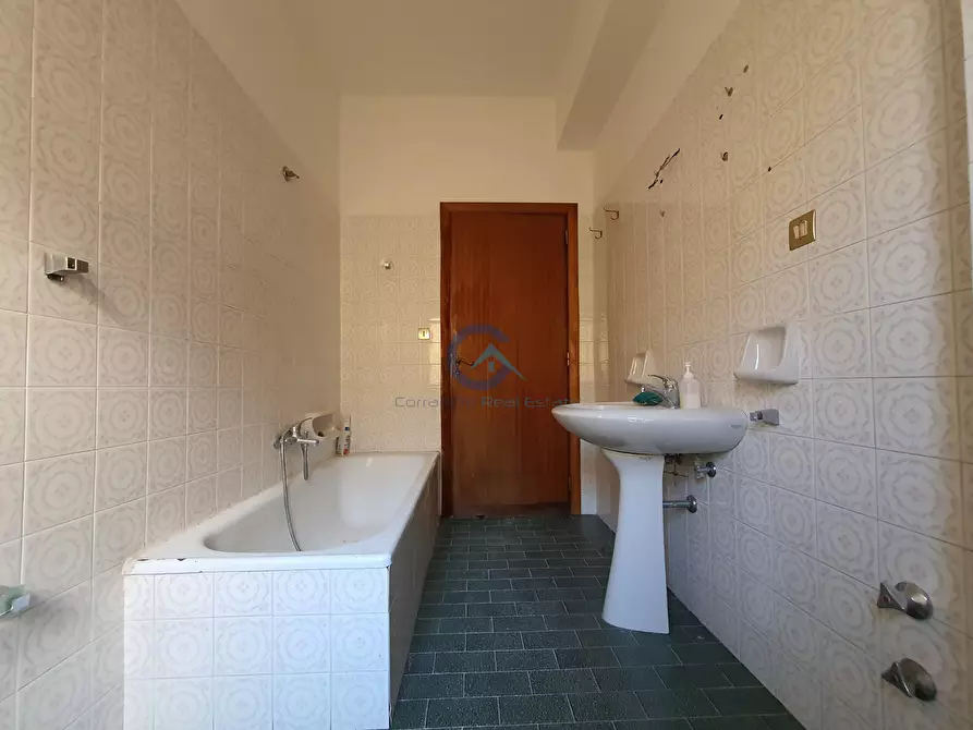 Immagine 15 di Quadrilocale in vendita  in Viale Pio X 228 a Catanzaro