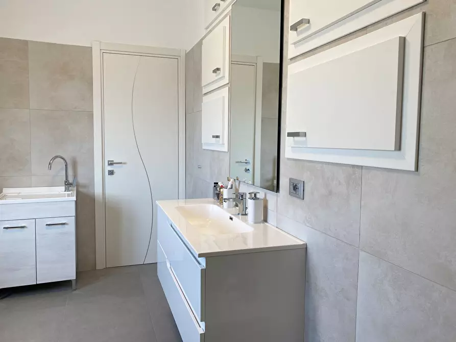 Immagine 11 di Stanza singola in affitto  a Catanzaro