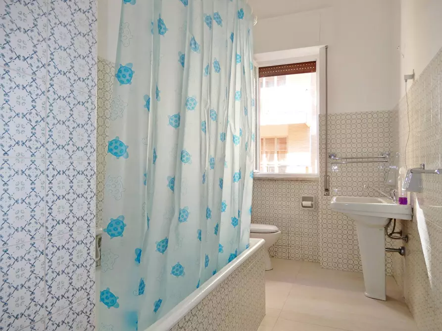 Immagine 13 di Stanza singola in affitto  a Catanzaro