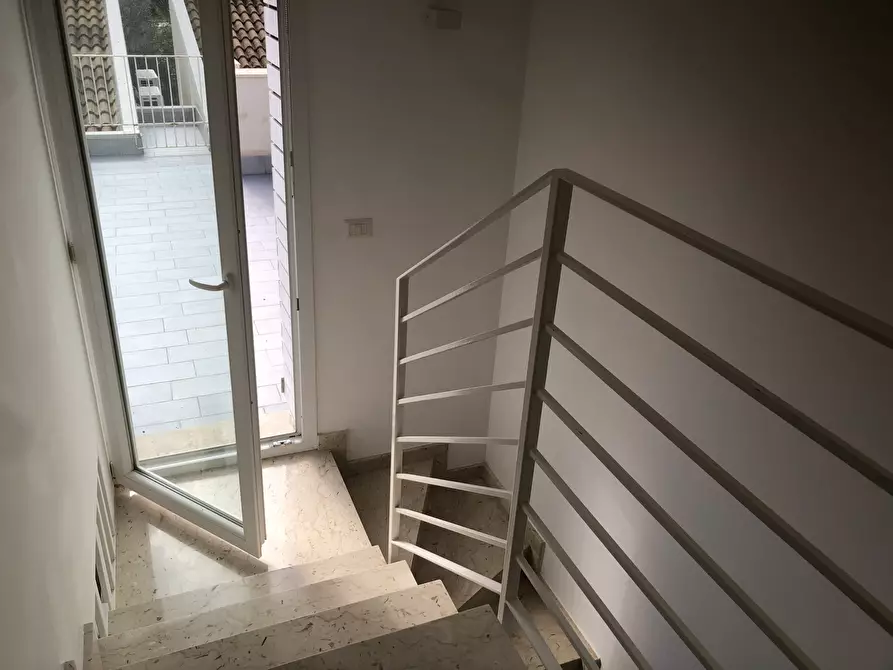 Immagine 10 di Villa in vendita  in VIA GELA a Siracusa