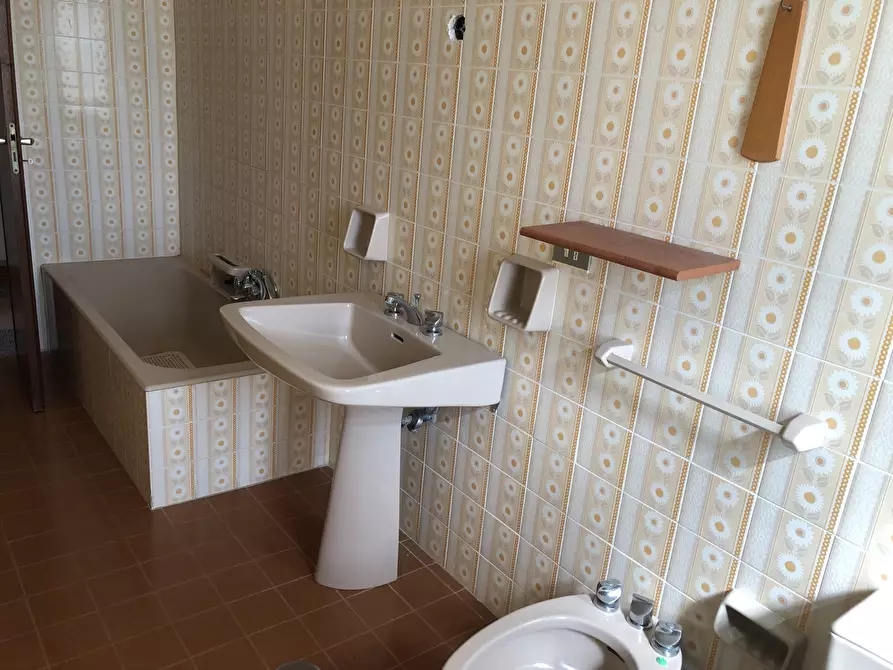 Immagine 19 di Quadrilocale in vendita  in Viale Scala Greca a Siracusa