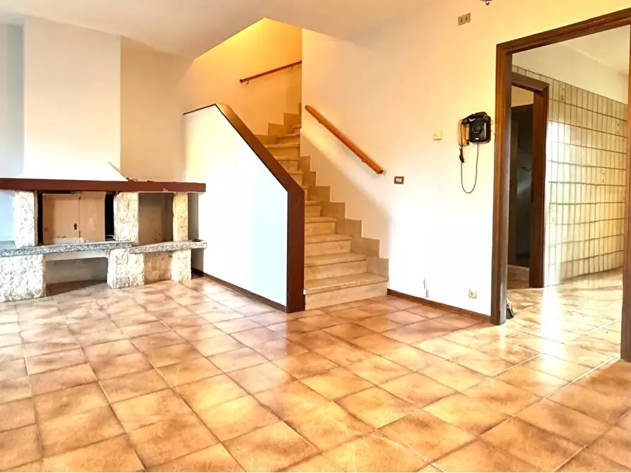 Immagine 7 di Villetta a schiera in vendita  in Via Aldo Moro 9 a Cellatica