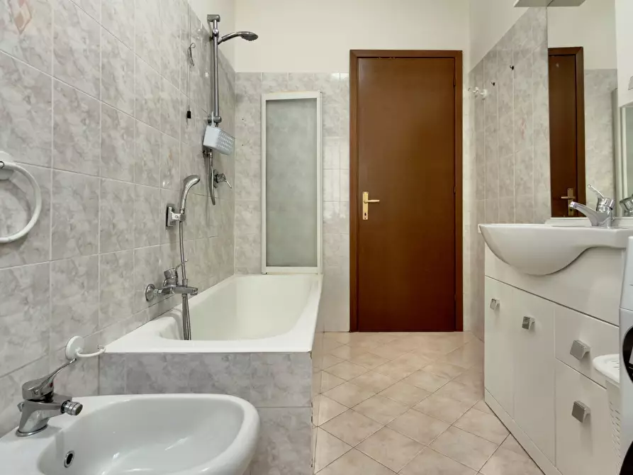 Immagine 14 di Trilocale in vendita  in Via Roma a Gardone Val Trompia