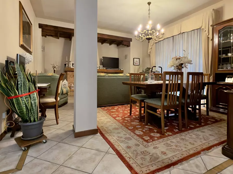 Immagine 6 di Casa indipendente in vendita  in Via I Maggio a Castegnato