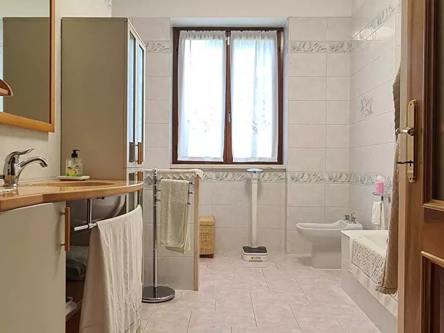 Immagine 22 di Casa indipendente in vendita  a Leno