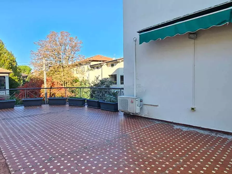 Immagine 11 di Quadrilocale in vendita  in Via Antonio Bazzini 11 a Brescia