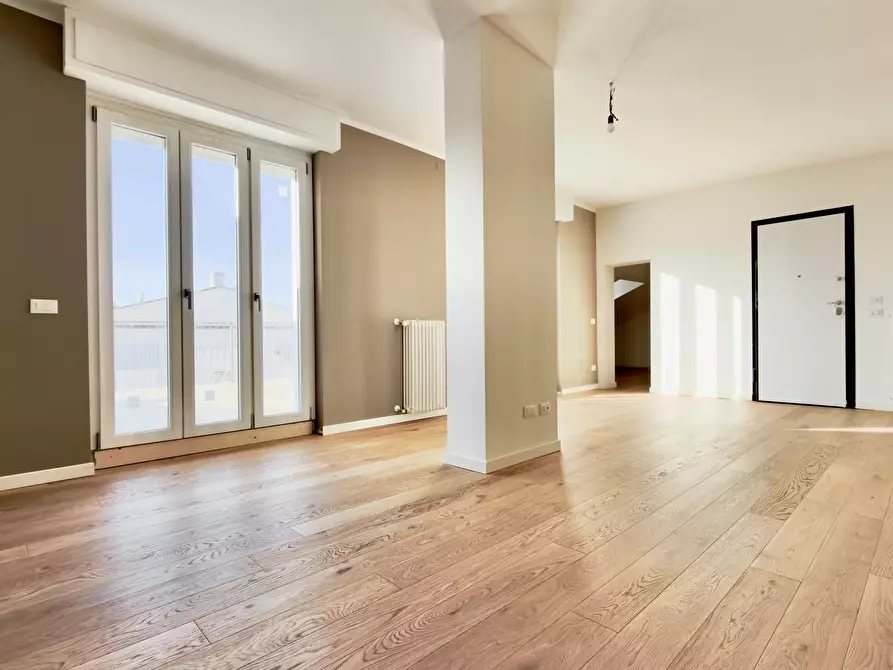 Immagine 4 di Quadrilocale in vendita  in Via Rossetti a Brescia