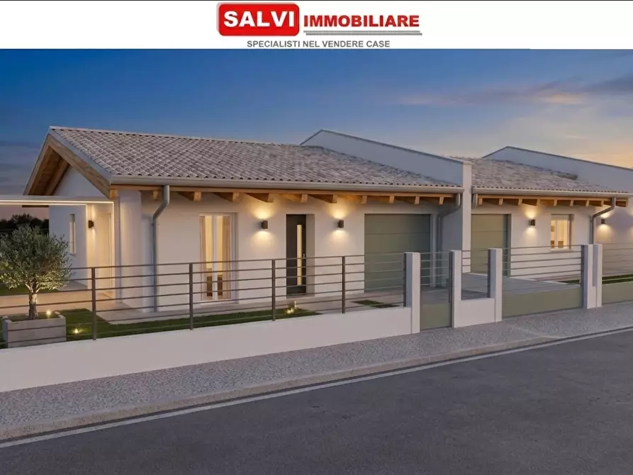 Immagine 1 di Casa trifamiliare in vendita  a Montirone