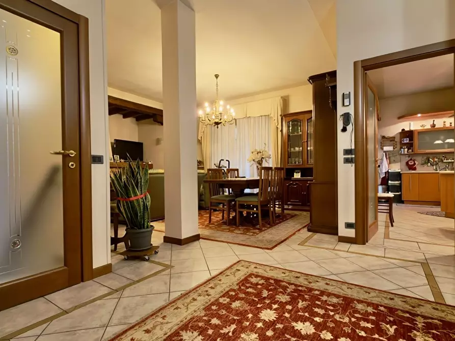 Immagine 9 di Casa indipendente in vendita  in Via I Maggio a Castegnato