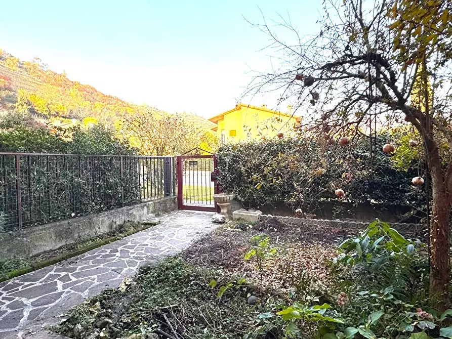 Immagine 5 di Villetta a schiera in vendita  in Via Aldo Moro 9 a Cellatica