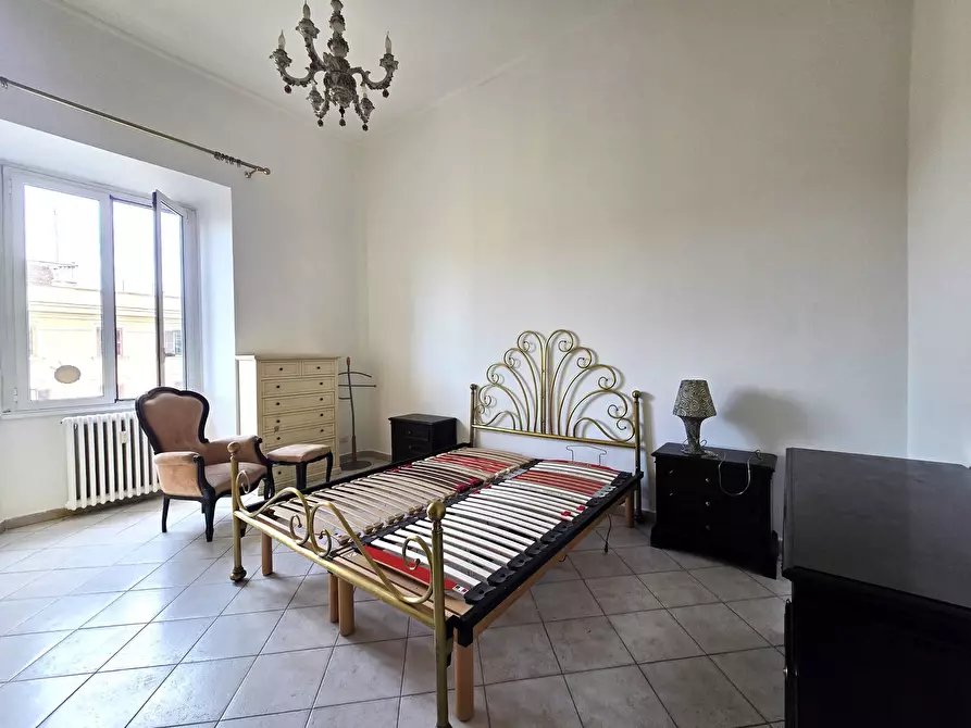 Immagine 13 di Trilocale in affitto  in Piazza di Santa Croce in Gerusalemme 1 a Roma